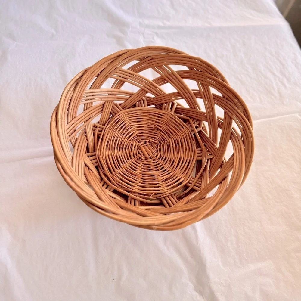 10” Vintage Wooden Tan Woven Basket Rustic Bohemian Bread & Fruit Bowl Basket